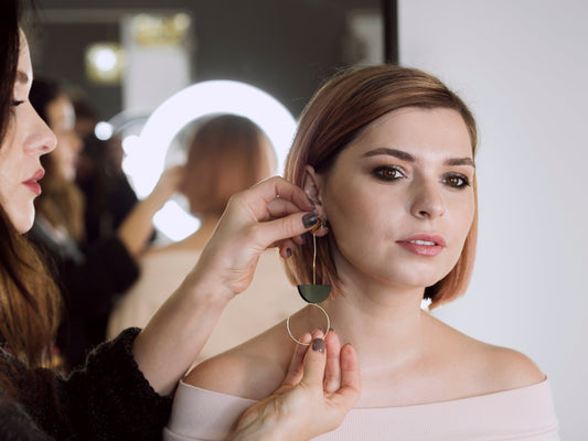 How to Choose Jewelry for Your Face Shape rose dew