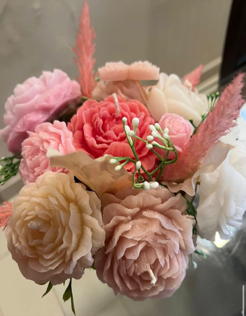 Luxurious Peony & Rose Candle Bouquet