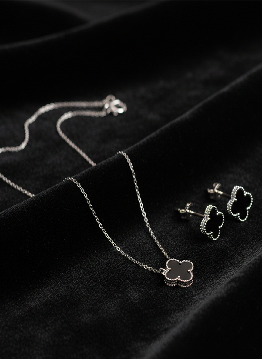 Elegant Clover Motif Necklace and Stud Earrings Jewelry Set